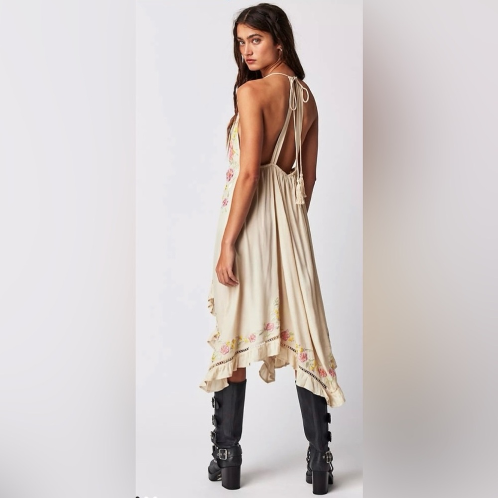 Free people Full Bloom Colorful Embroidered Handkerchief Hem Tunic top - Picture 4 of 7